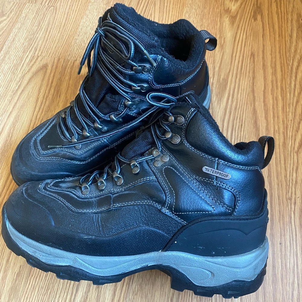 Coleman waterproof Boots size 10
